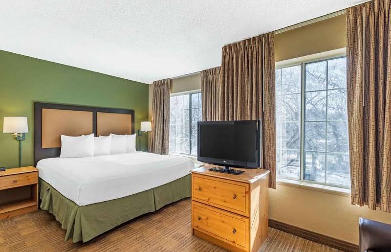 Extended Stay America Select Suites- Chicago - Naperville - East