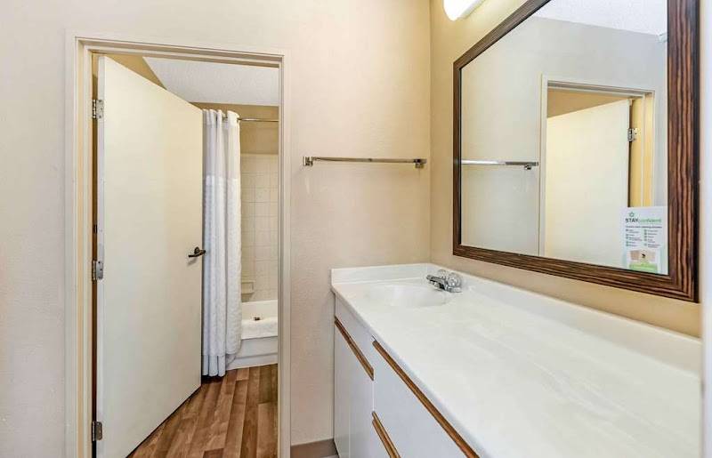 Extended Stay America Select Suites- Chicago - Naperville - East
