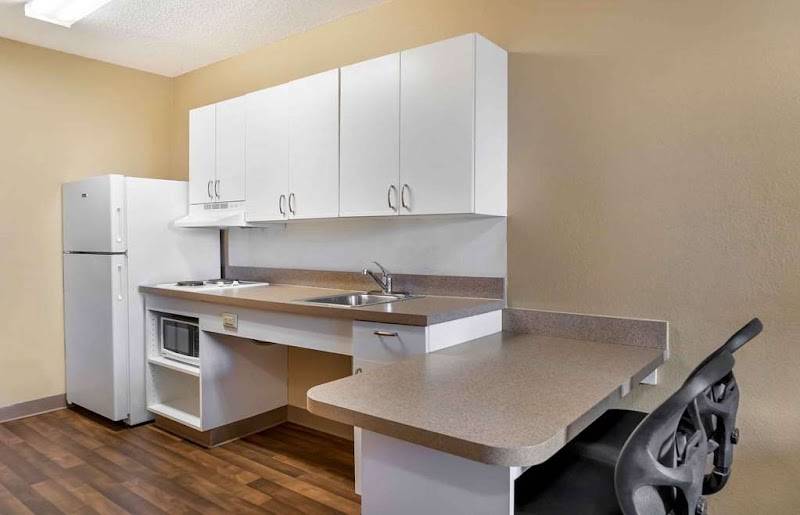 Extended Stay America Select Suites- Chicago - Naperville - East